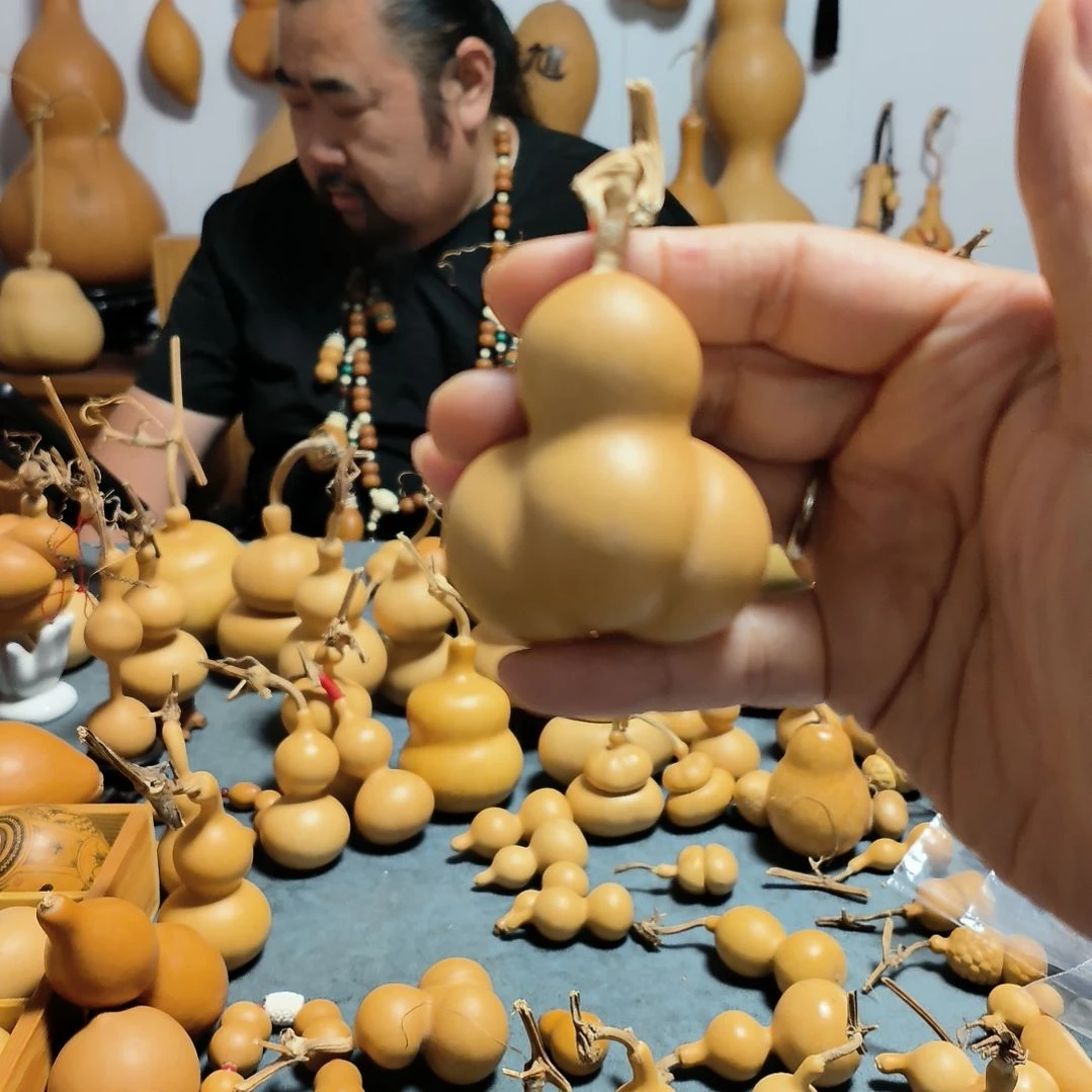 B****儿葫芦福禄双全手把件