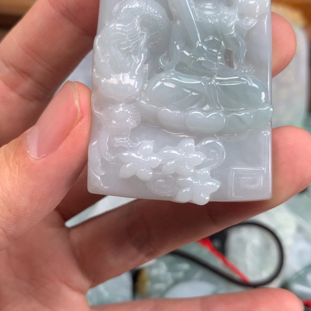 翡翠未镶嵌颈饰福利