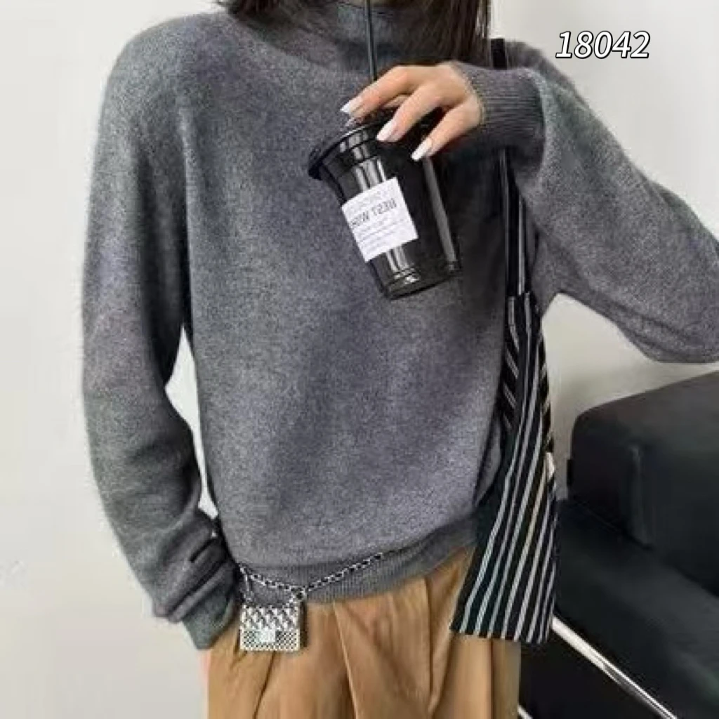 18042（部分无水洗唛介意慎拍） WANGDAN净版自由领长袖针织衫