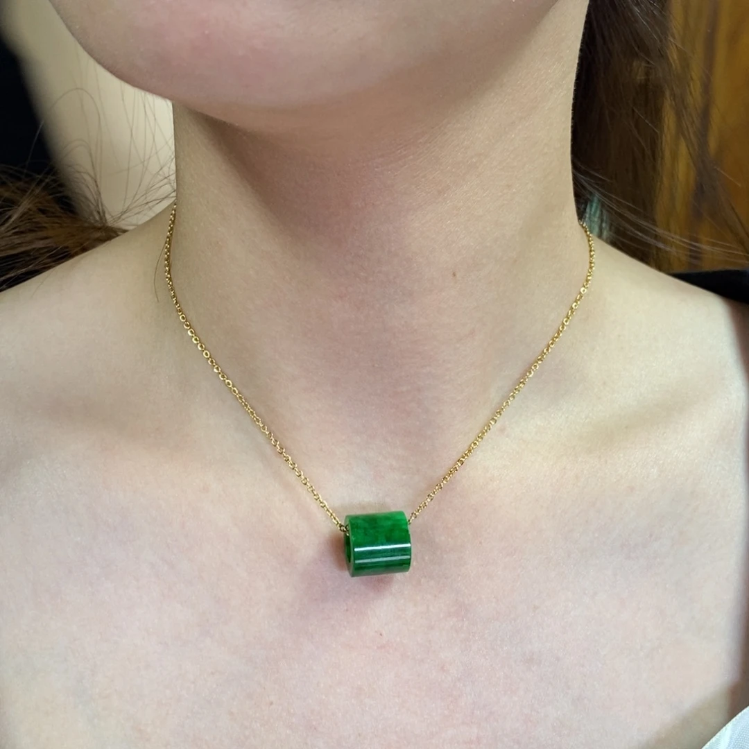 翡翠未镶嵌吊坠(不含链)辣色路路通