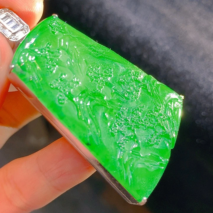 【闪购商品】翡翠颈饰银S925镶嵌翡翠