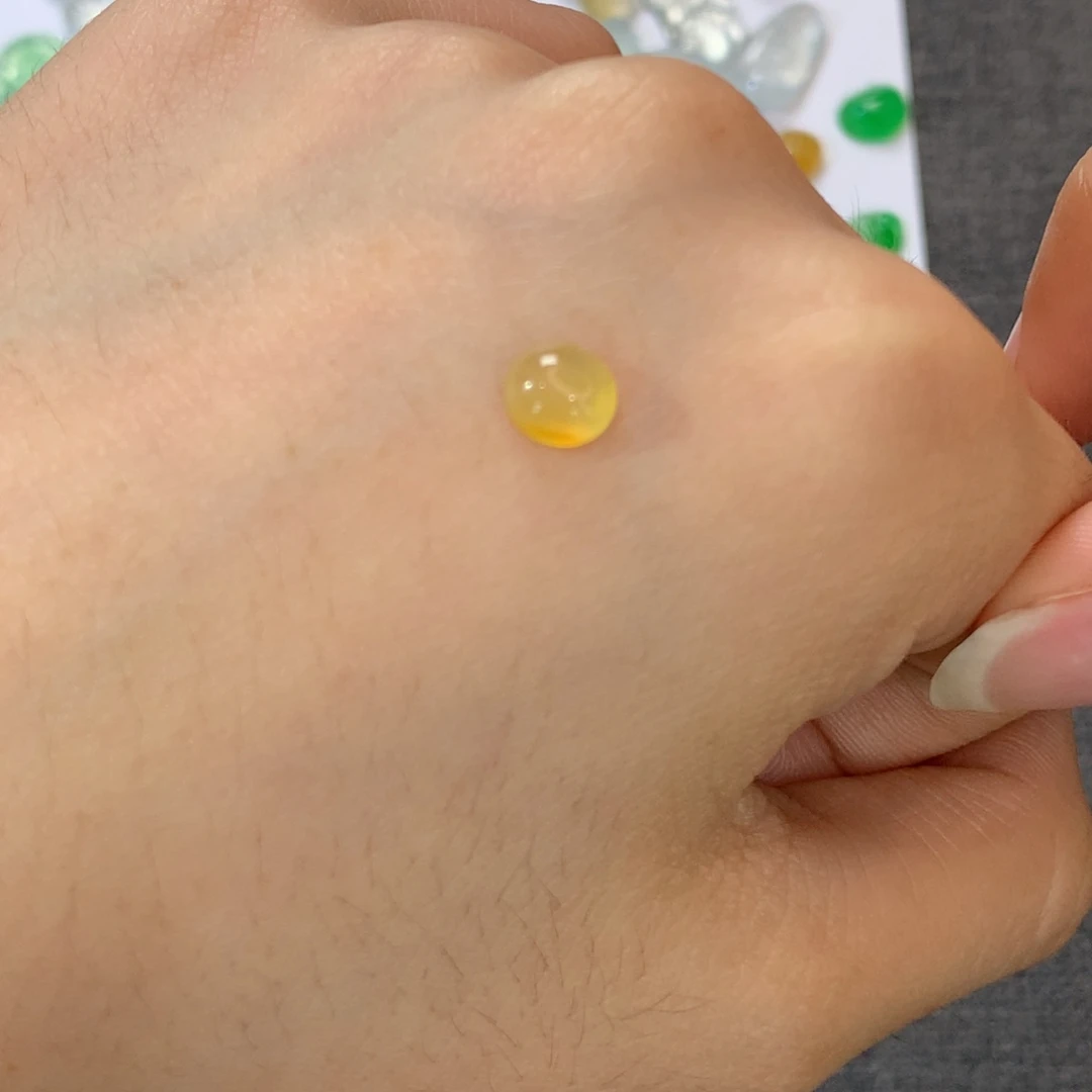 翡翠未镶嵌颈饰蛋面