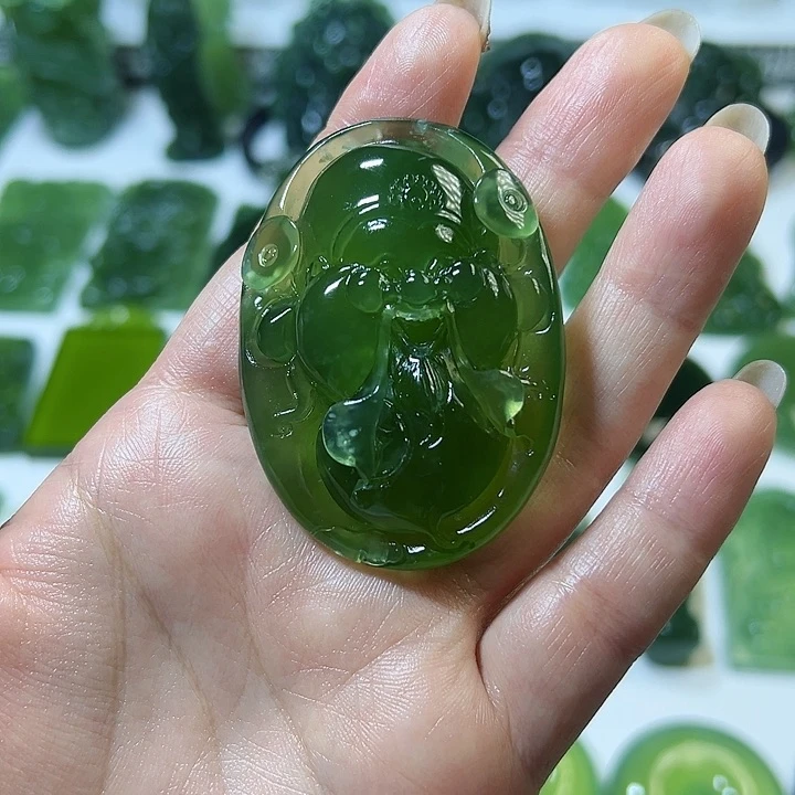 蛇纹石玉颈饰未镶嵌钱***仔