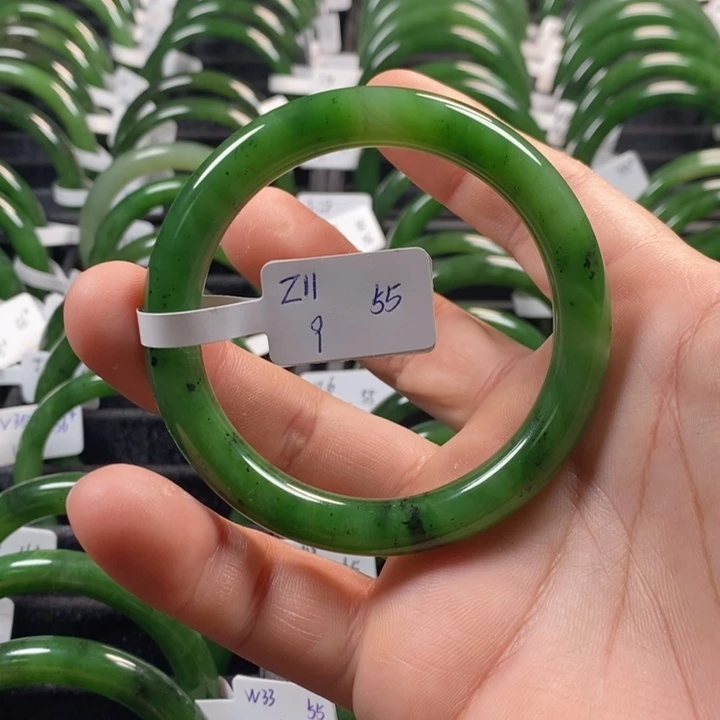 和田玉（碧玉）手镯未镶嵌55+