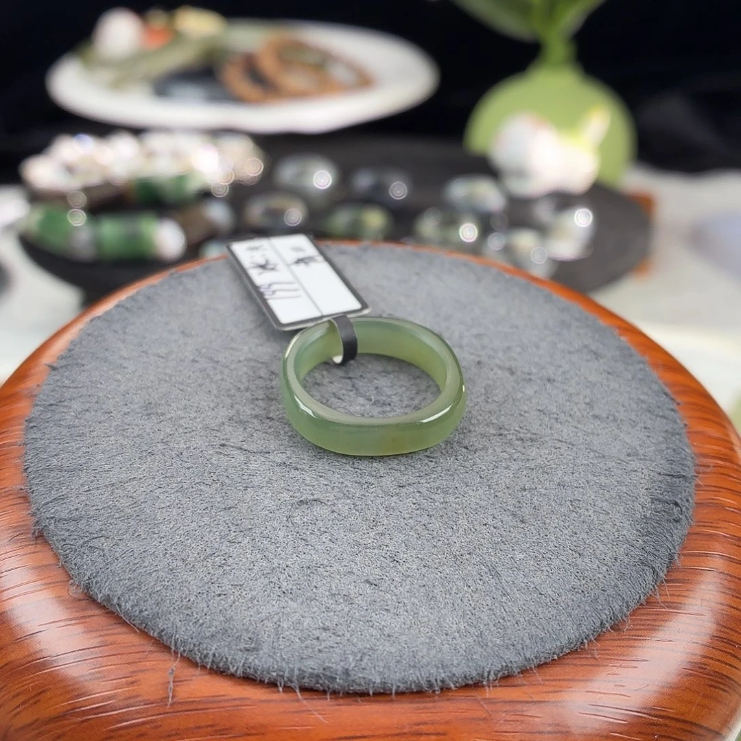 和田玉（糖玉）未镶嵌戒指b59湖水绿方圆17.3