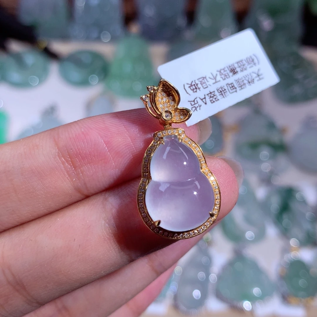 翡翠颈饰18K金镶嵌葫芦