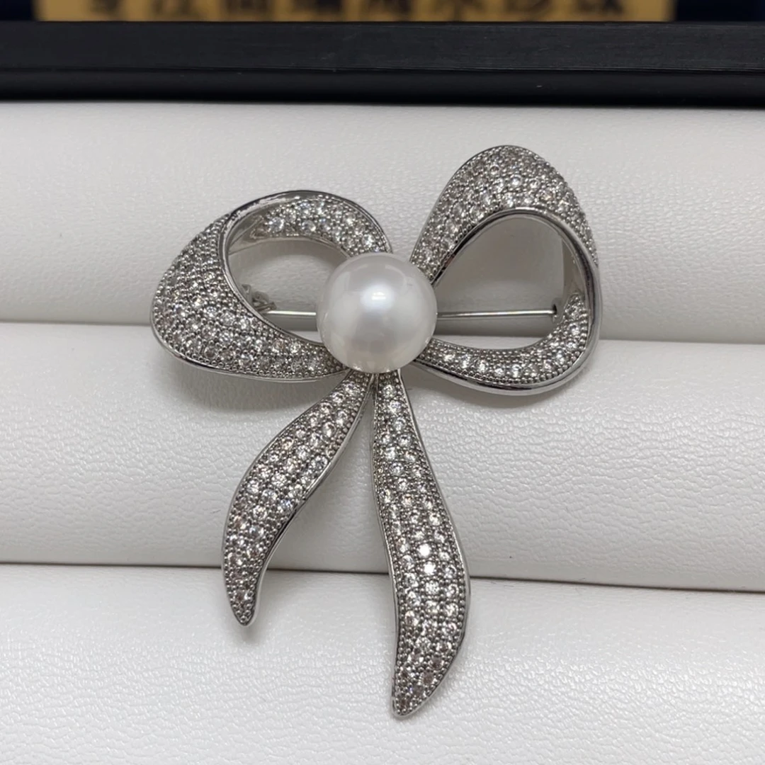 定制海水珍珠未镶嵌胸饰