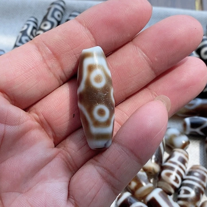 玛瑙/玉髓颈饰未镶嵌彳*