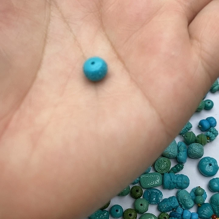 绿松石未镶嵌珠宝奇石