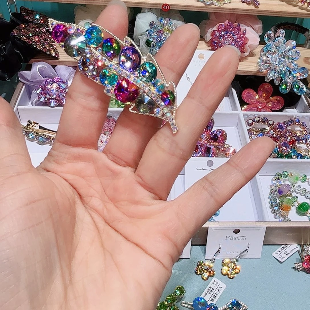 皮质铁合金耳钉女