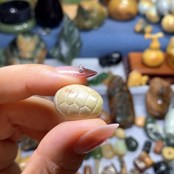 岫岩河磨玉（透闪石质玉）未镶嵌挂件