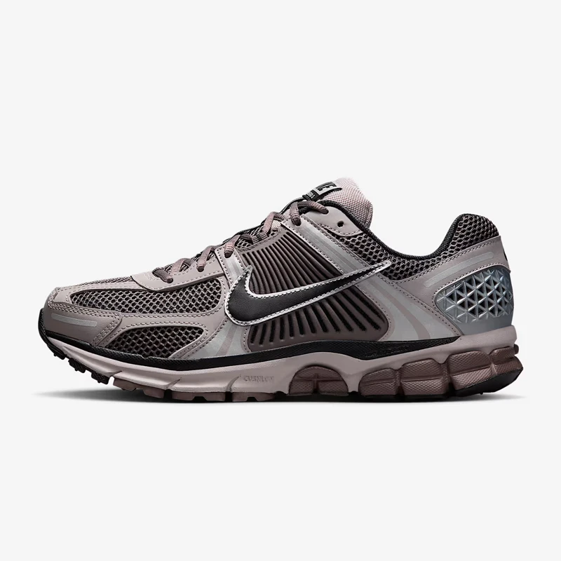 NIKE耐克男鞋NIKE ZOOM VOMERO 5运动双旦礼休闲鞋FB9149-005