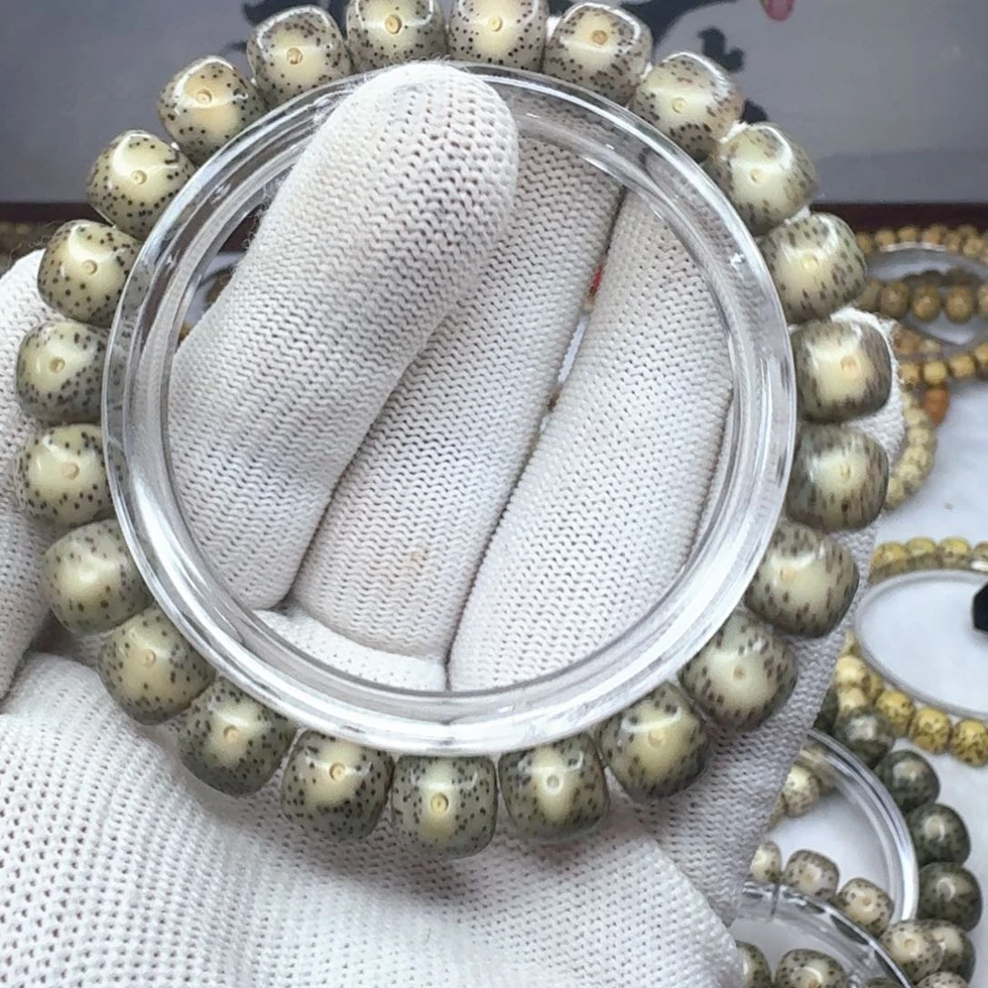 吊坠星月菩提10×9糯冰月留白  同枝1012