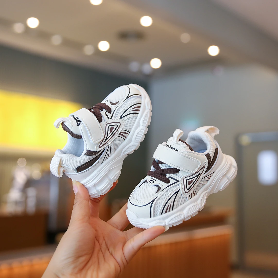 宝宝运动鞋春秋新款2025软底婴儿鞋透气防滑男童鞋子小童老爹鞋女