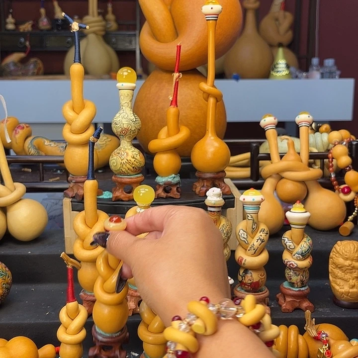 鲁***伟我66666666666月1111111