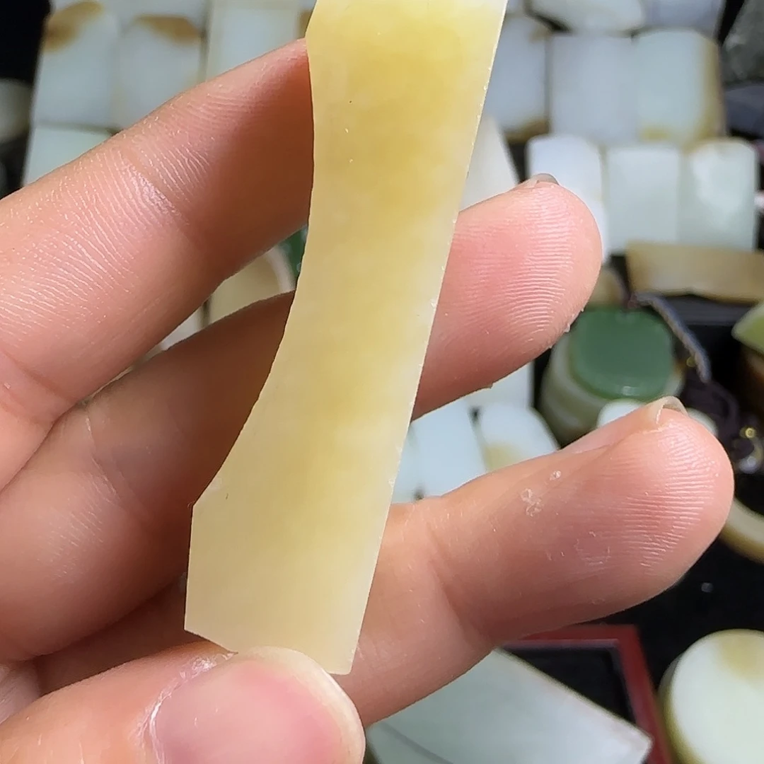 和田玉未镶嵌珠宝半成品