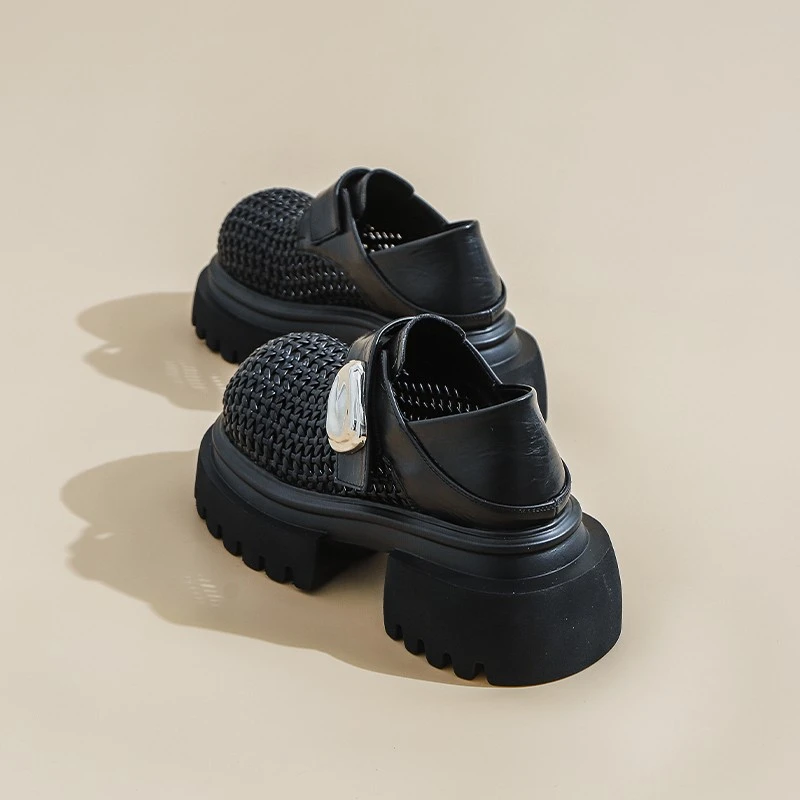 欧货厚底镂空洞洞鞋编织乐福鞋女夏季新款2025魔术贴英伦风小皮鞋