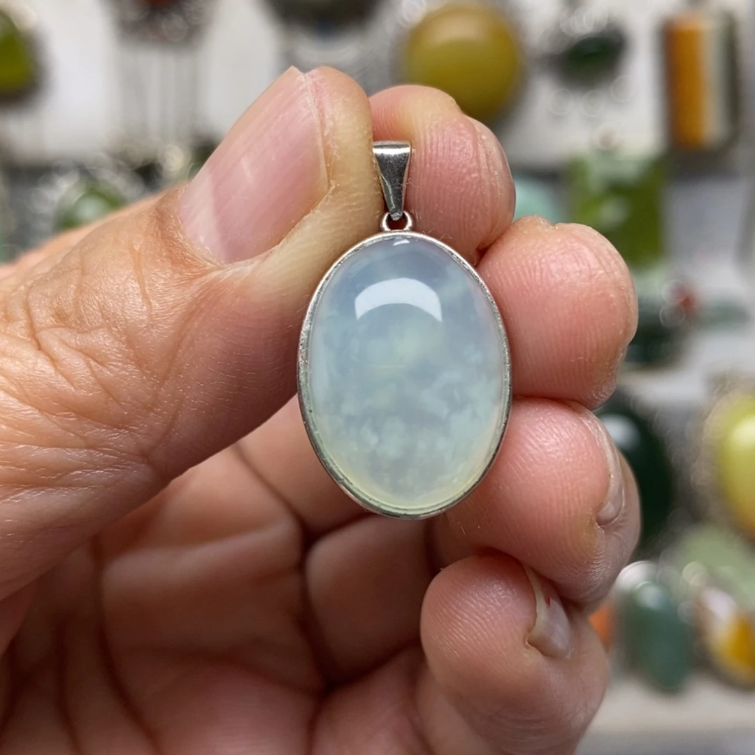 蛇纹石玉银S925镶嵌吊坠