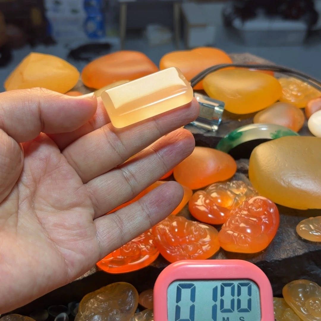 蓝***…石英岩玉挂件未镶嵌