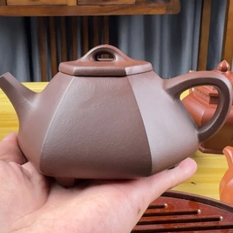 紫砂茶壶密密麻麻