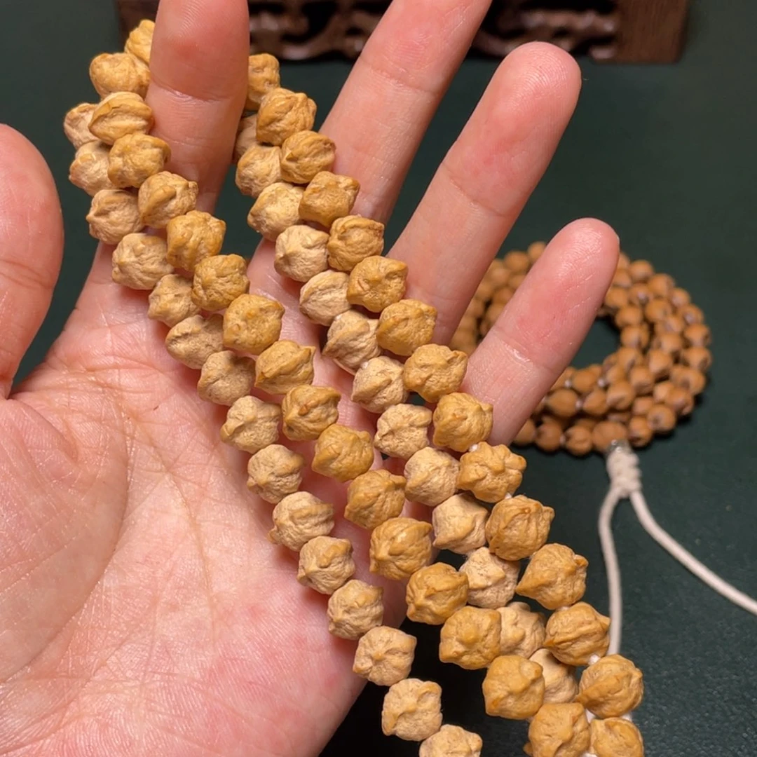 吊坠柏香籽/百香籽猫头鹰手持