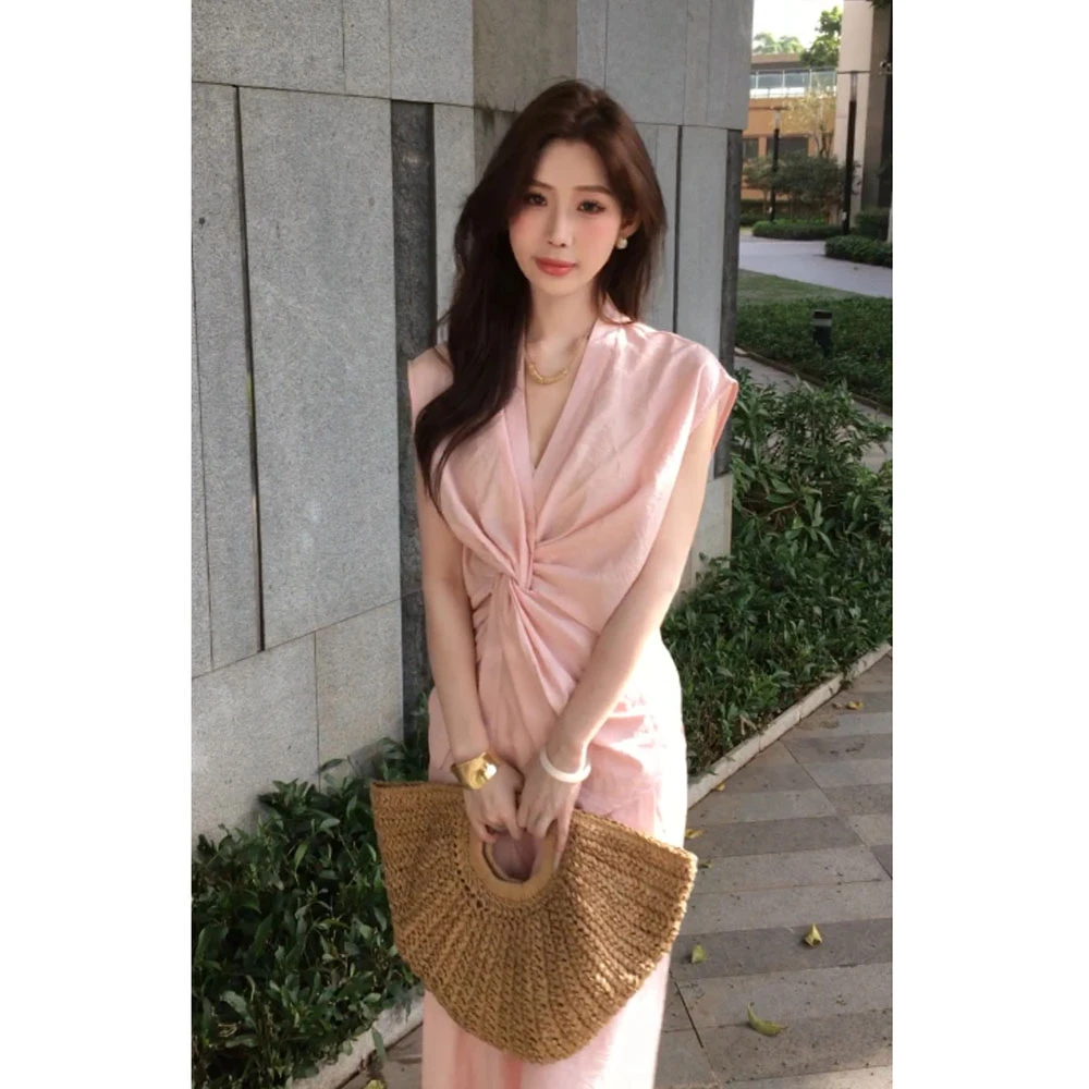 洋气衣服女无袖交叉扭结V领衬衫2025年夏季新款小众简约气质套装