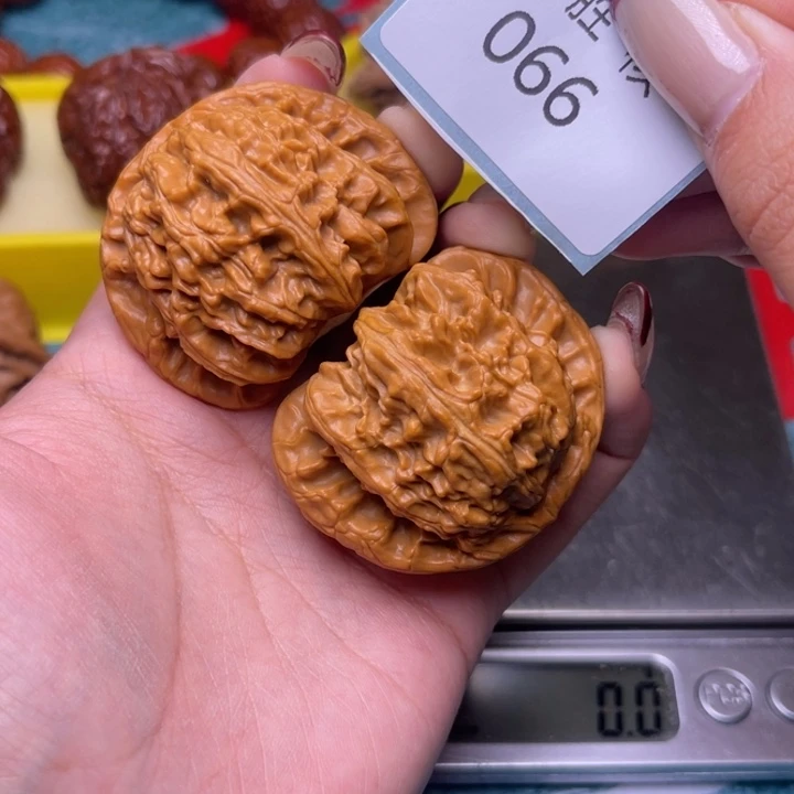 把件文玩核桃闷白45.066