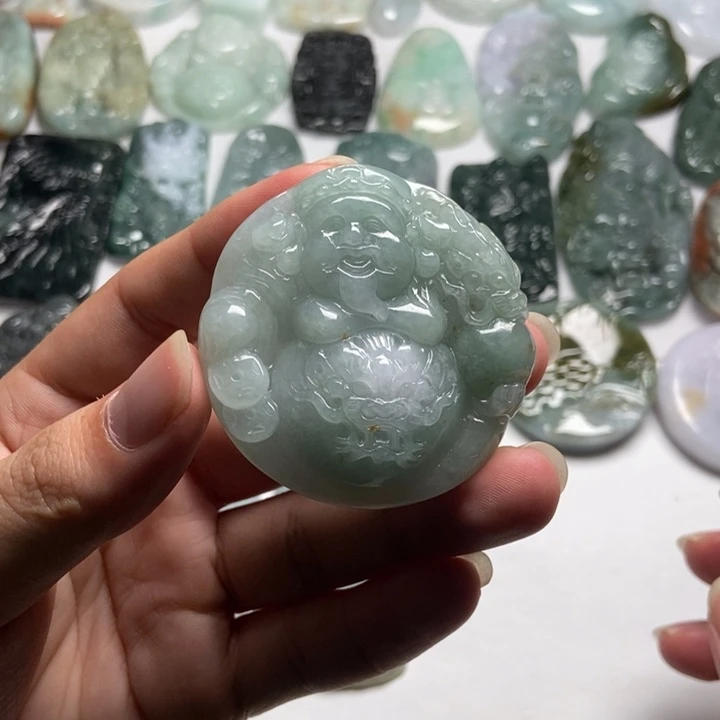 翡翠未镶嵌颈饰财爷43