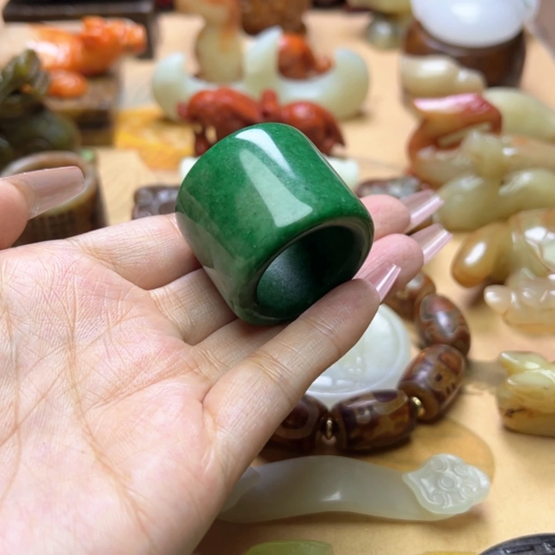 【闪购商品】蛇纹石玉颈饰未镶嵌