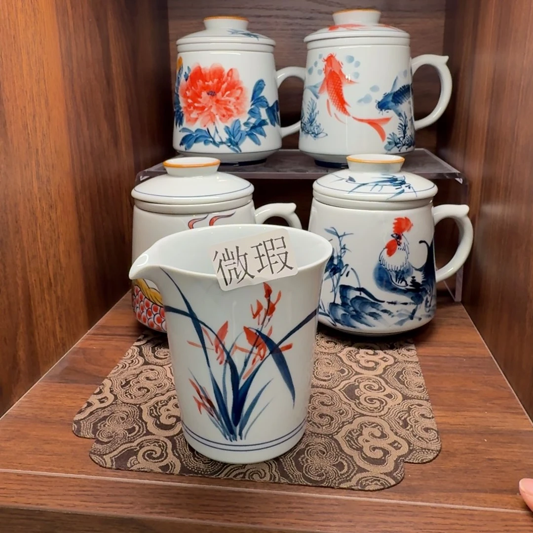 釉下手绘茶具微瑕