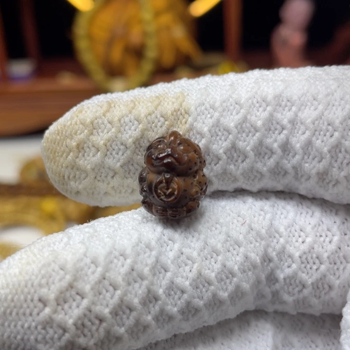 手串星月菩提雕刻貔貅