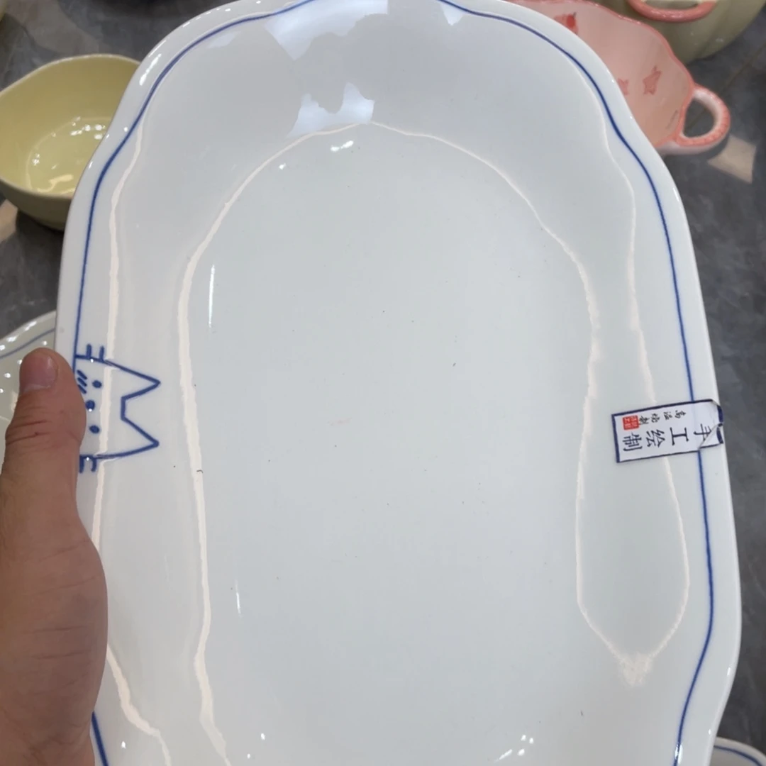 陶瓷微瑕餐具介意勿拍，满18飞！