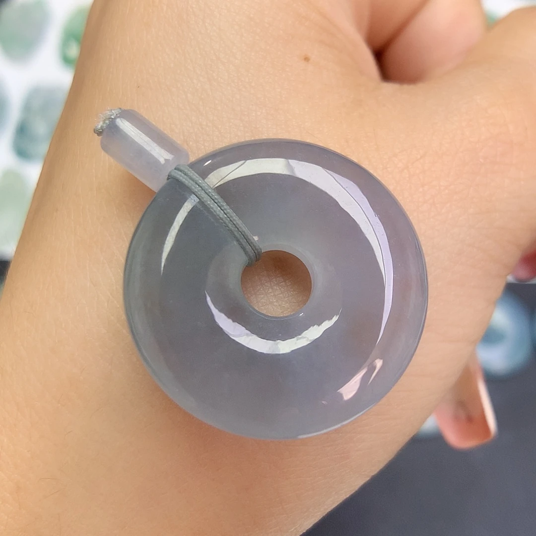 翡翠未镶嵌颈饰甜甜圈