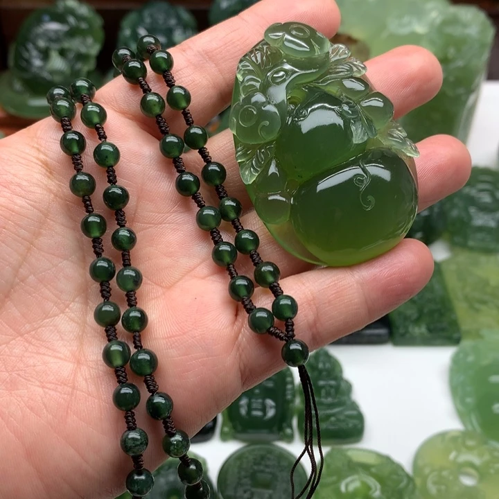 蛇纹石玉颈饰未镶嵌◎***心