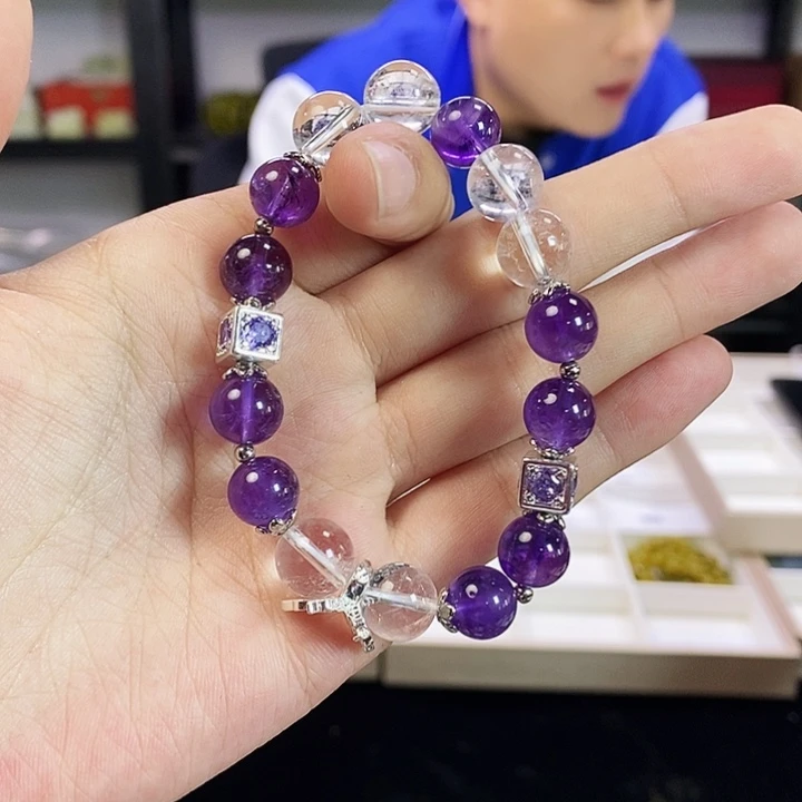 蛇纹石玉未镶嵌颈饰颖*