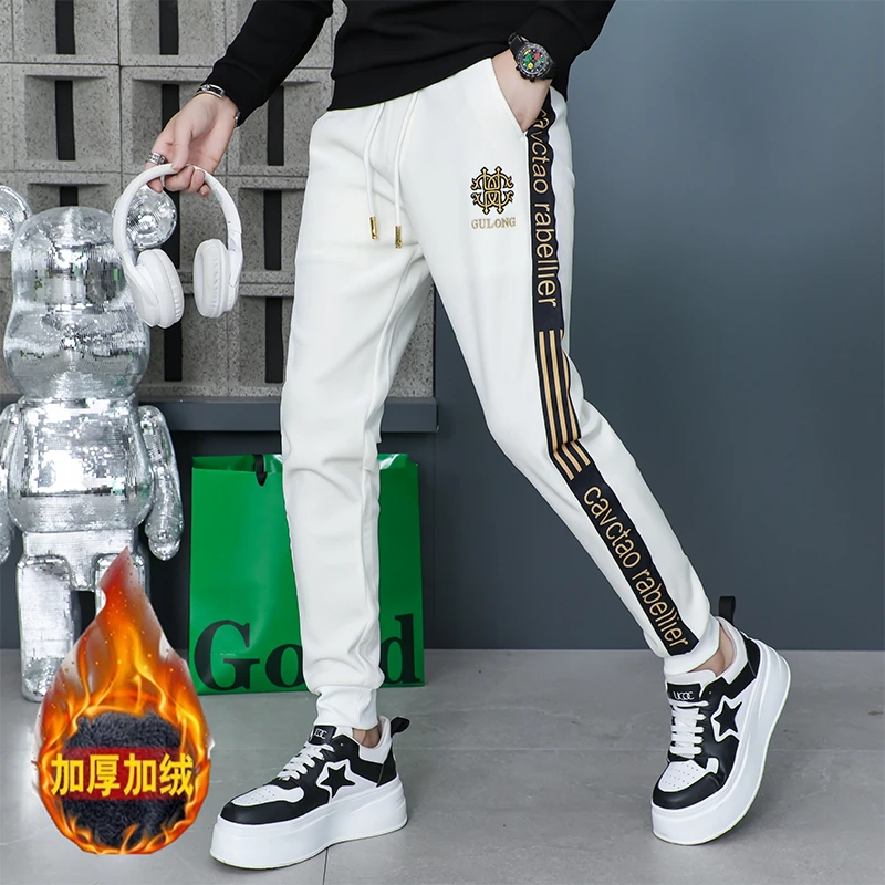 超时代男士冬季新款灯芯绒加绒潮款高端品质长裤休闲束脚裤