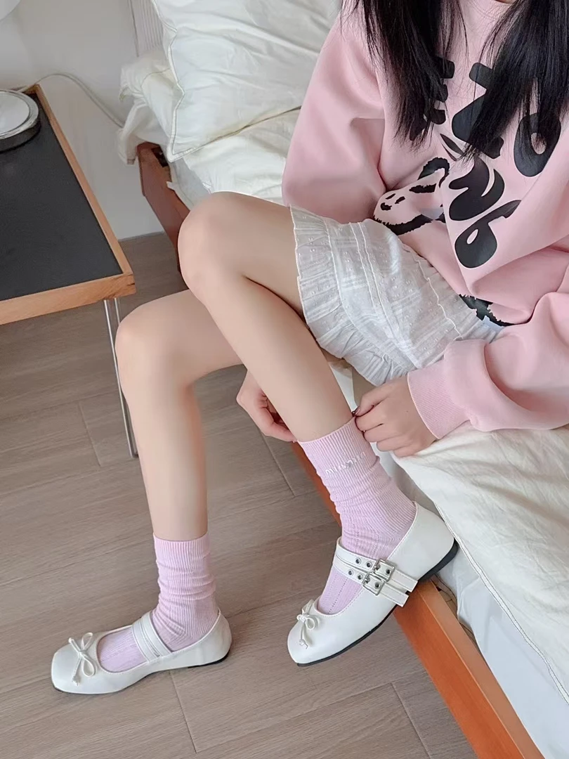 韩系风格即是氛围感浅色系MIN风韩系钉珠中筒可堆堆