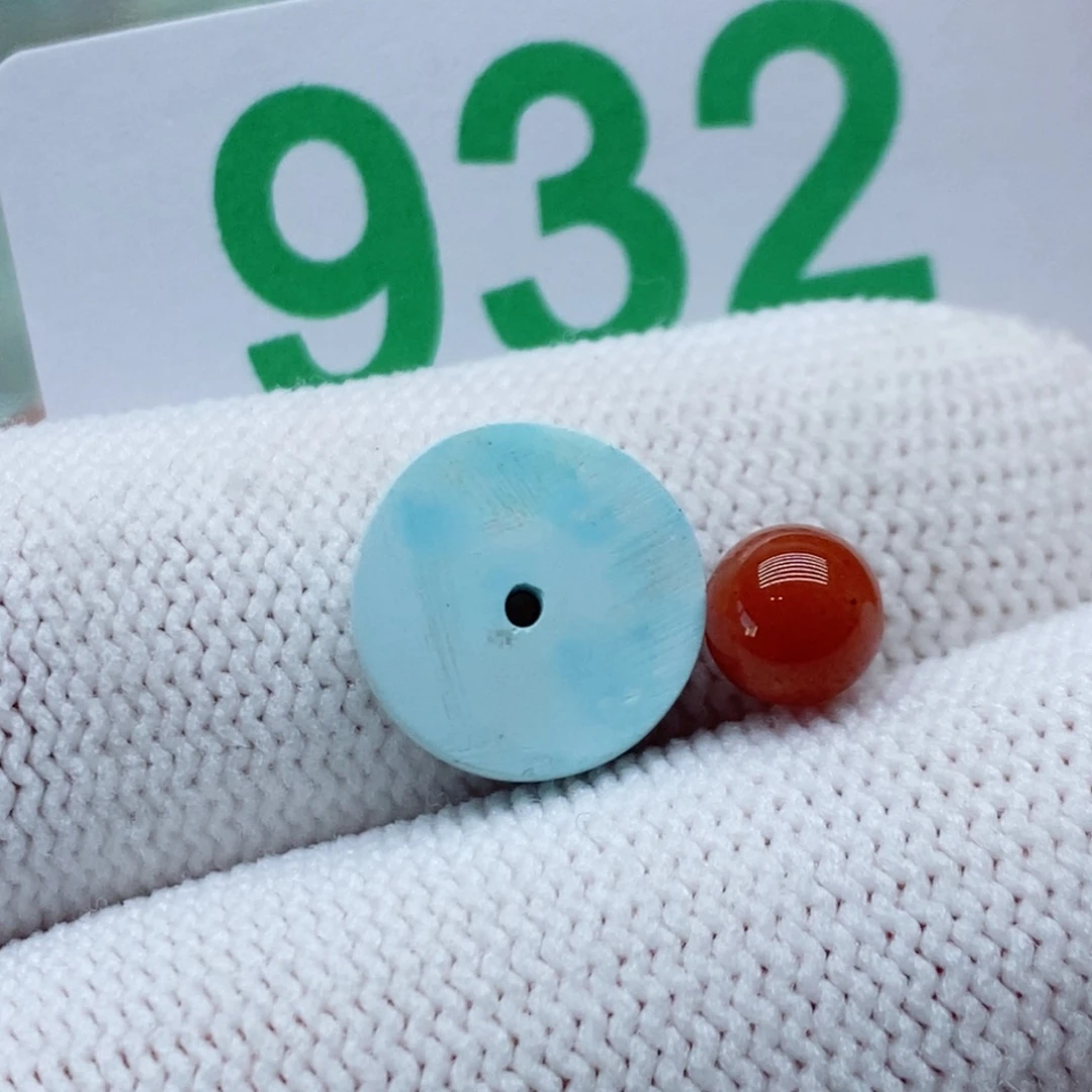 南红玛瑙未镶嵌珠宝奇石