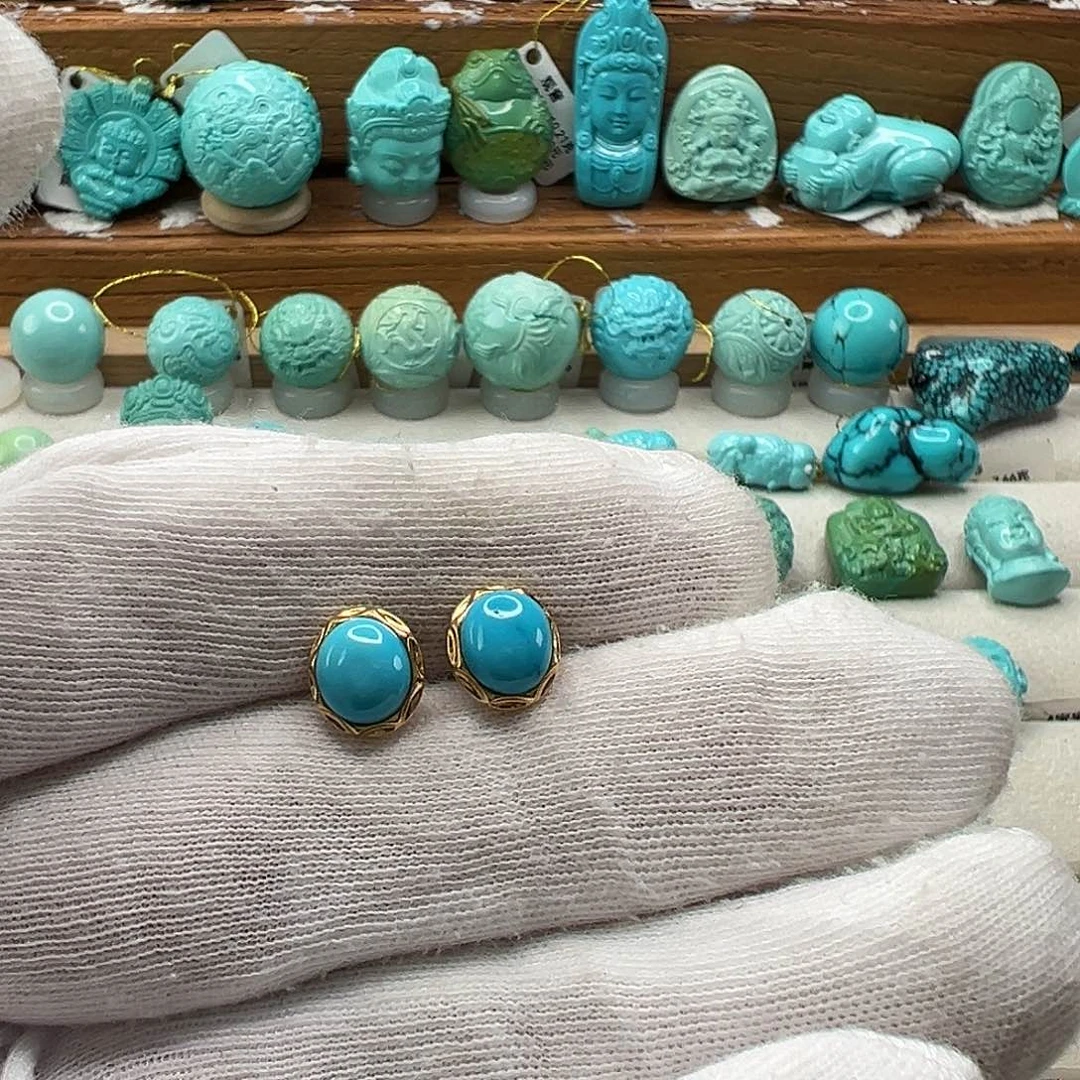 绿松石耳钉18K金镶嵌