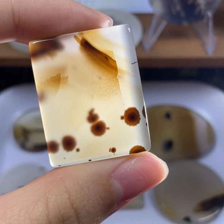 未镶嵌玛瑙象形福利款玛瑙/玉髓