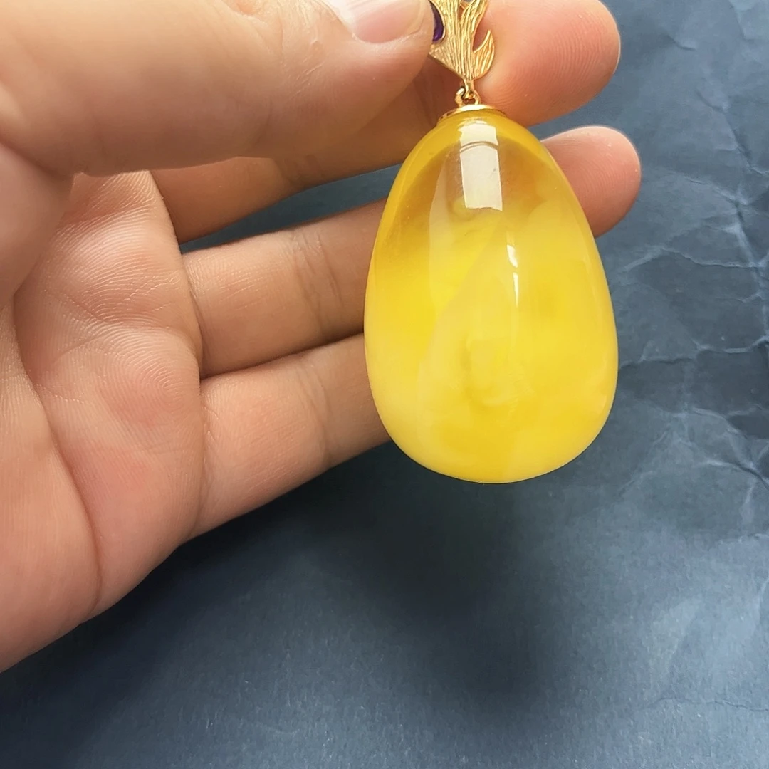 裸石琥珀未镶嵌吊坠