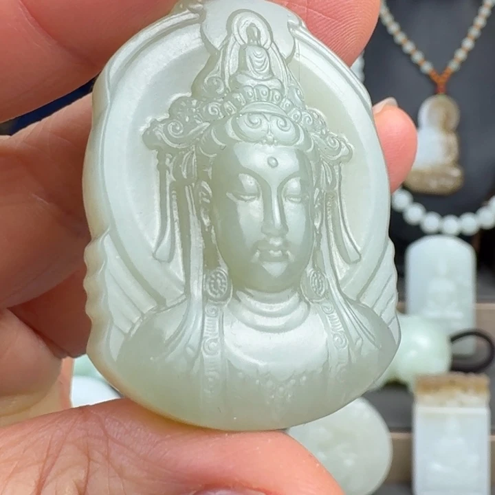 和田玉未镶嵌颈饰