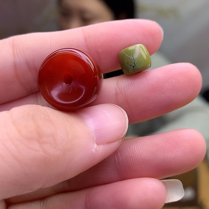 明***新玛瑙/玉髓未镶嵌原矿