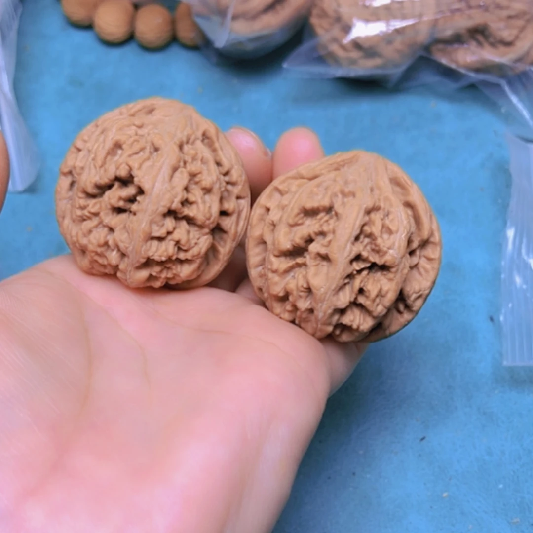 【闪购商品】把件核桃41粗筋修尖