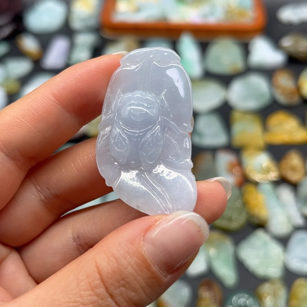 【闪购商品】翡翠颈饰未镶嵌叶子