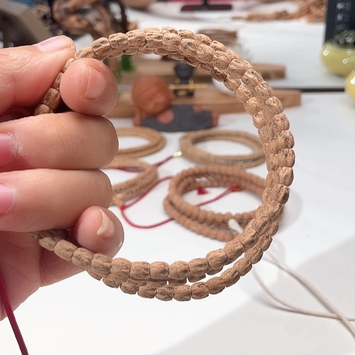 1:1，长腿热振百香2025