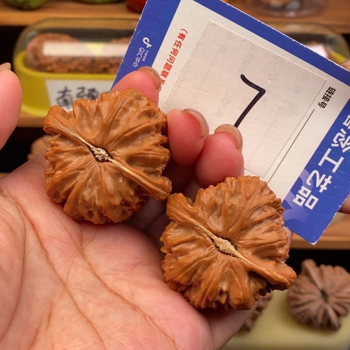 吊坠文玩核桃43白狮子