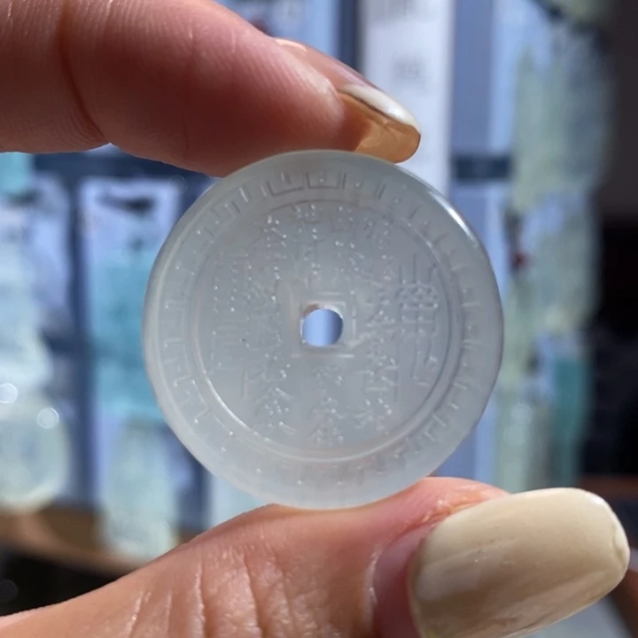 岫玉未镶嵌颈饰吊坠