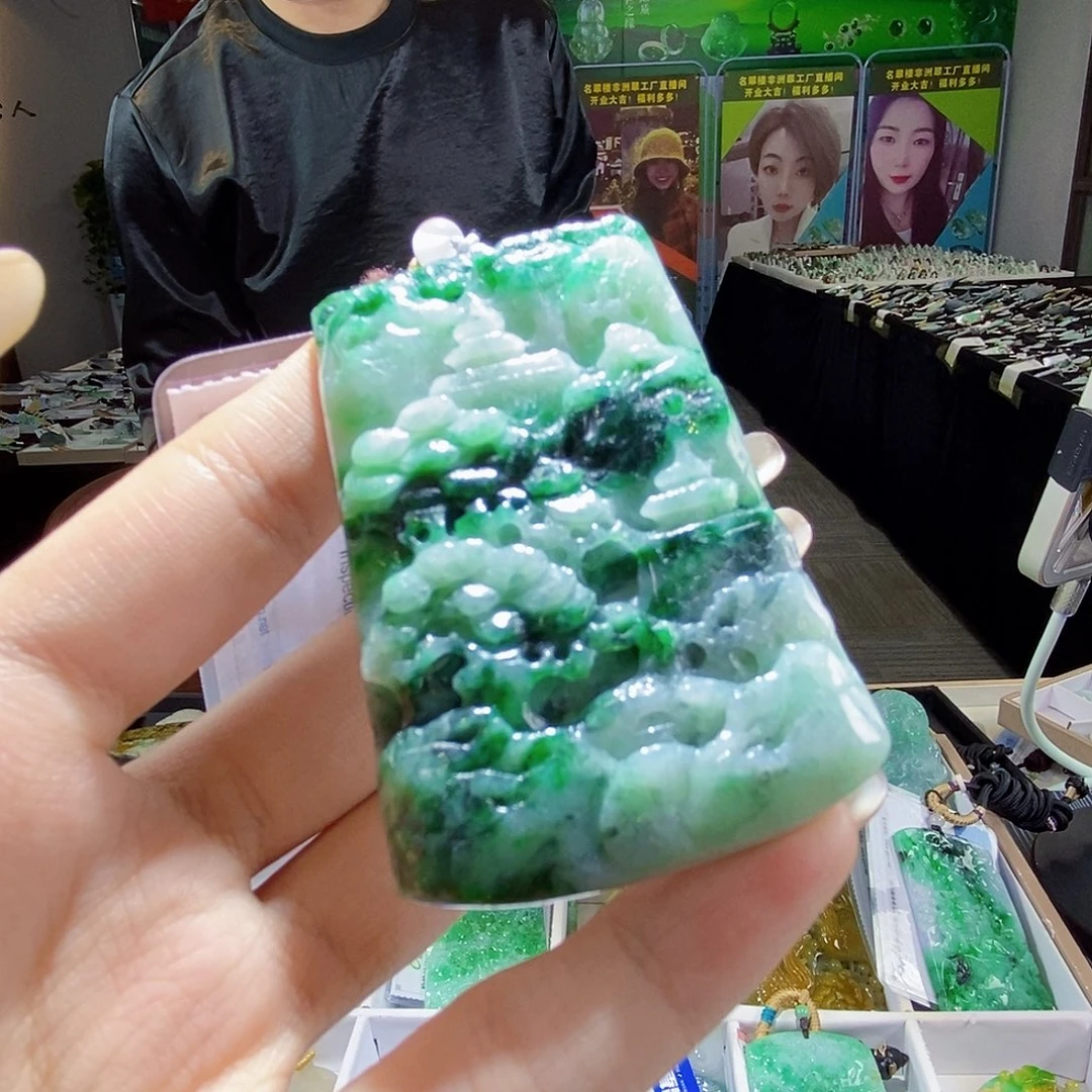 颈饰未镶嵌翡翠翡翠