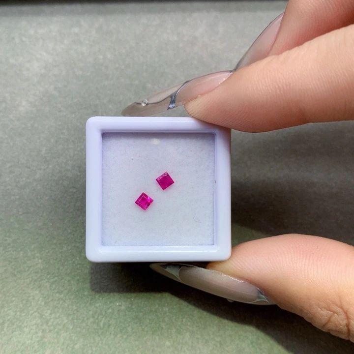 裸石未镶嵌红宝石